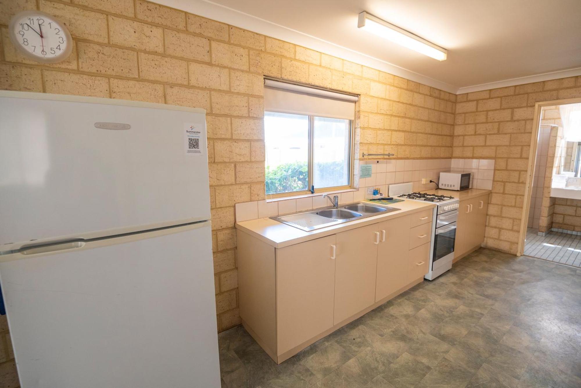 Belair Gardens Caravan Park Geraldton Bagian luar foto