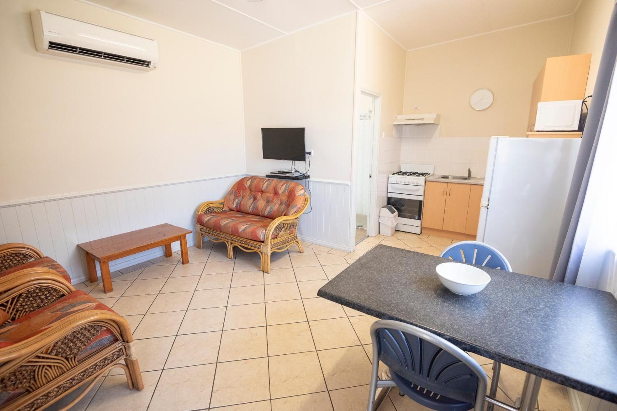 Belair Gardens Caravan Park Geraldton Bagian luar foto