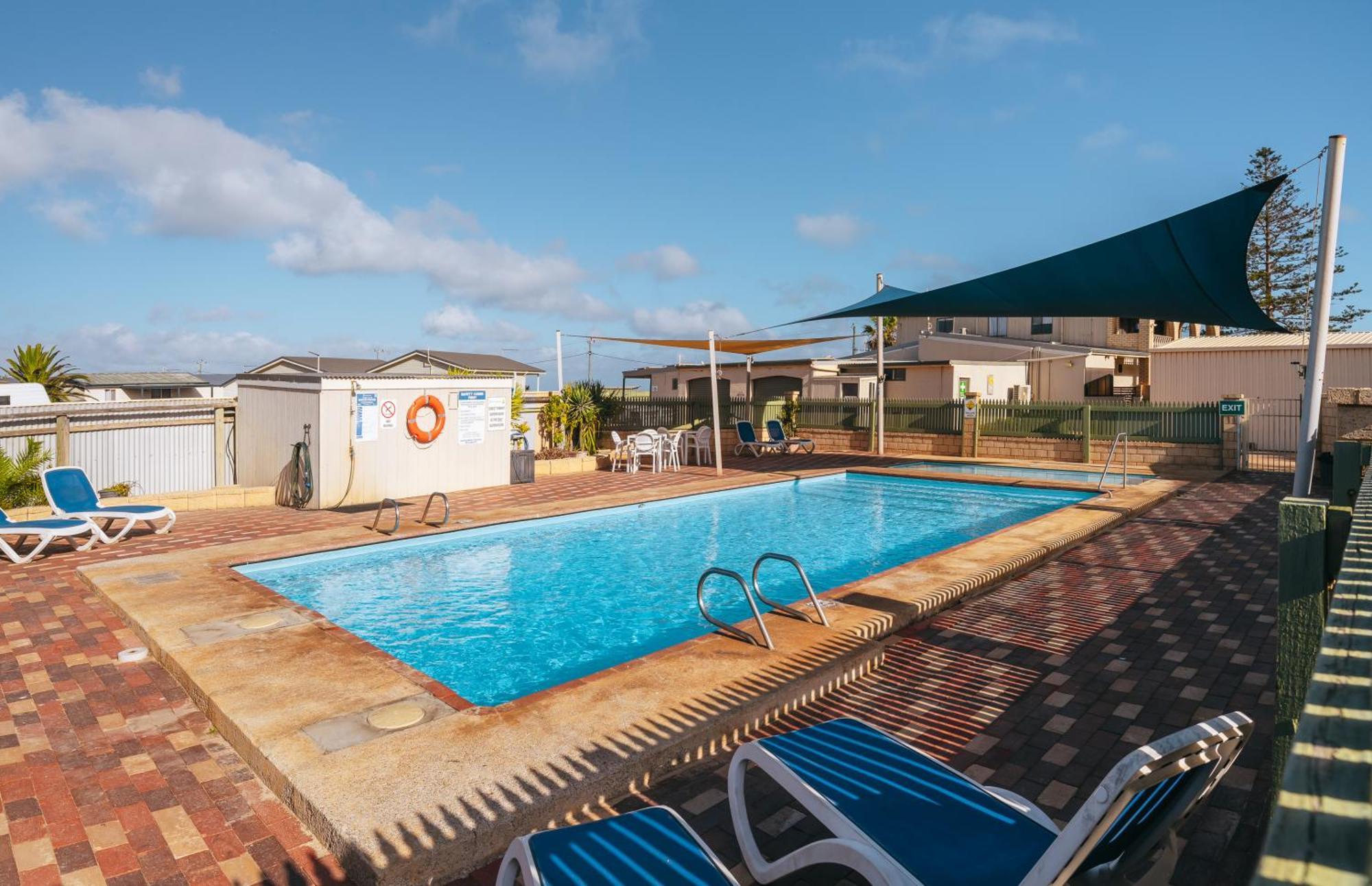 Belair Gardens Caravan Park Geraldton Bagian luar foto